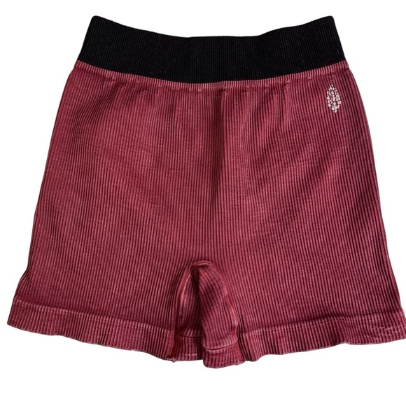 Free People Movement Ribbed Biker Athletic Shorts High Rise Women’s Size M/L - Picture 2 of 5